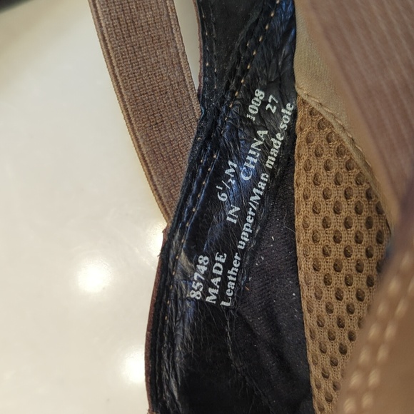 Clarks Slip-on Shoes - Picture 7 of 8